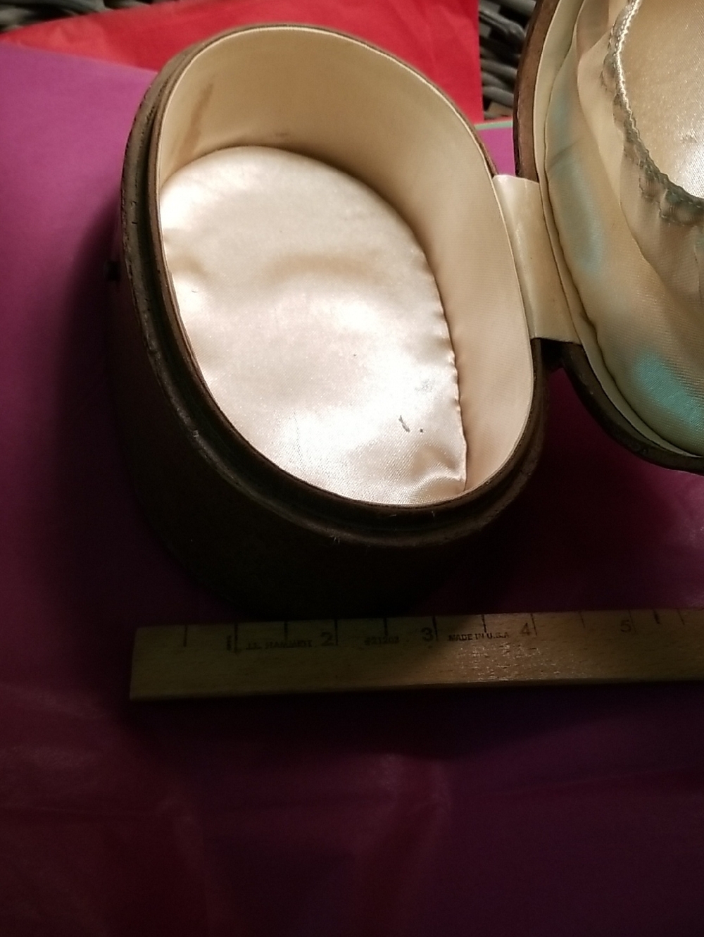 Vintage Leather Sewing Box - Picture 4 of 11